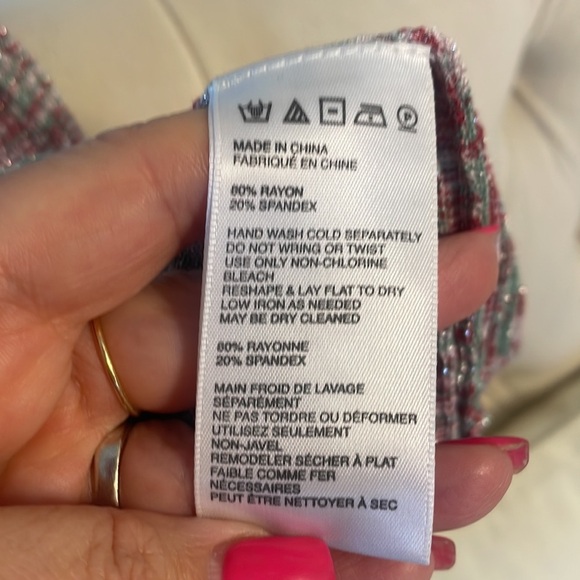 URBAN OUTFITTERS fitted ribbed stretch button front cropped sweater, lurex sz XS - Picture 9 of 10